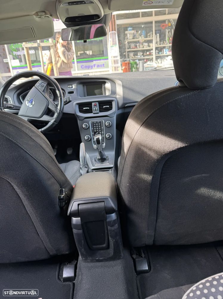 Volvo V40 1.6 D2 Momentum - 15
