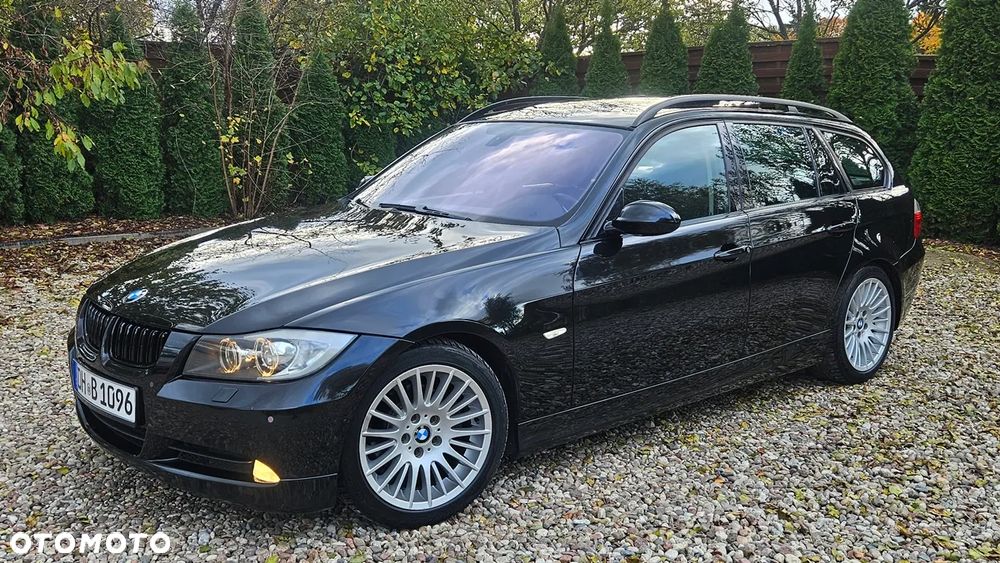 BMW Seria 3 325i Touring - 3