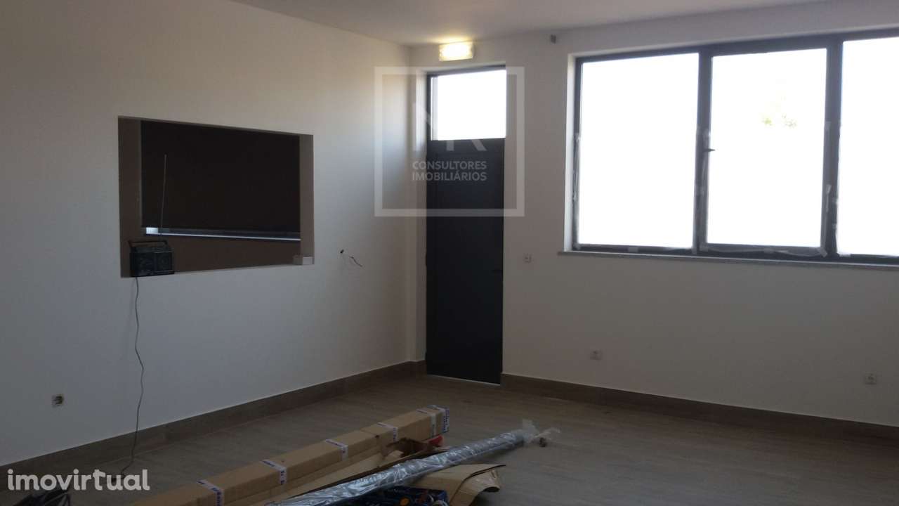 Fábrica/Indústria  Venda em Sangalhos,Anadia - Grande imagem: 2/13