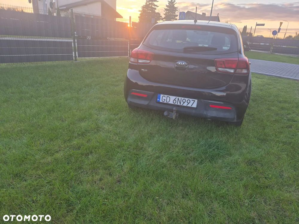 Kia Rio 1.4 M - 4