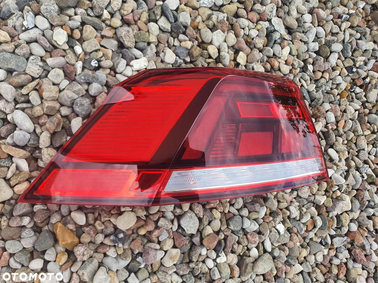 Klapa  lampy lewe VW Passat B8 Lift Sedan rok 19- - 9