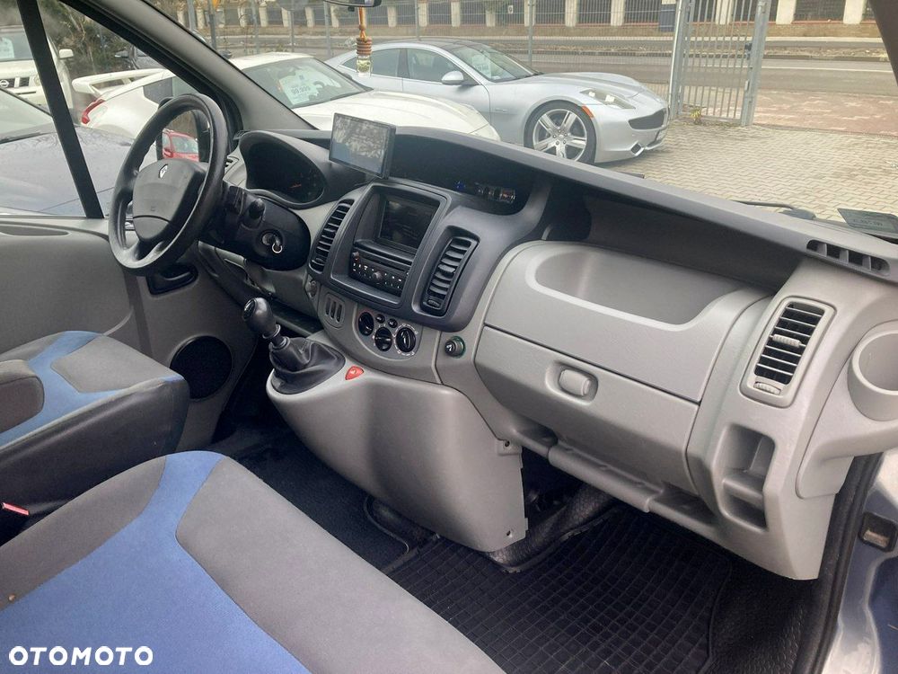 Renault Trafic - 12