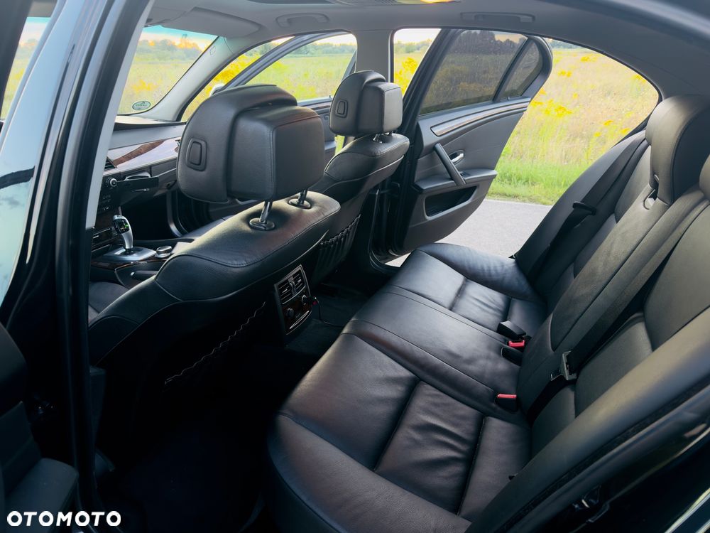 BMW Seria 5 530i - 14