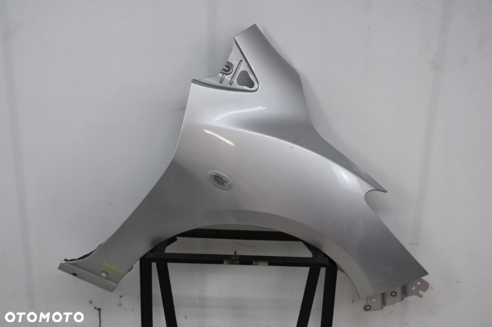 MAZDA 2 DE 07R- BŁOTNIK PRAWY PRZÓD PRZEDNI 22V - 1