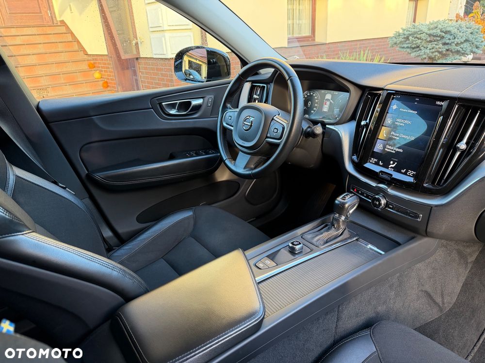 Volvo XC 60 D4 AWD Geartronic Momentum - 27