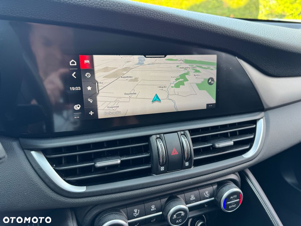 Alfa Romeo Giulia 2.2 AT8 Super - 35