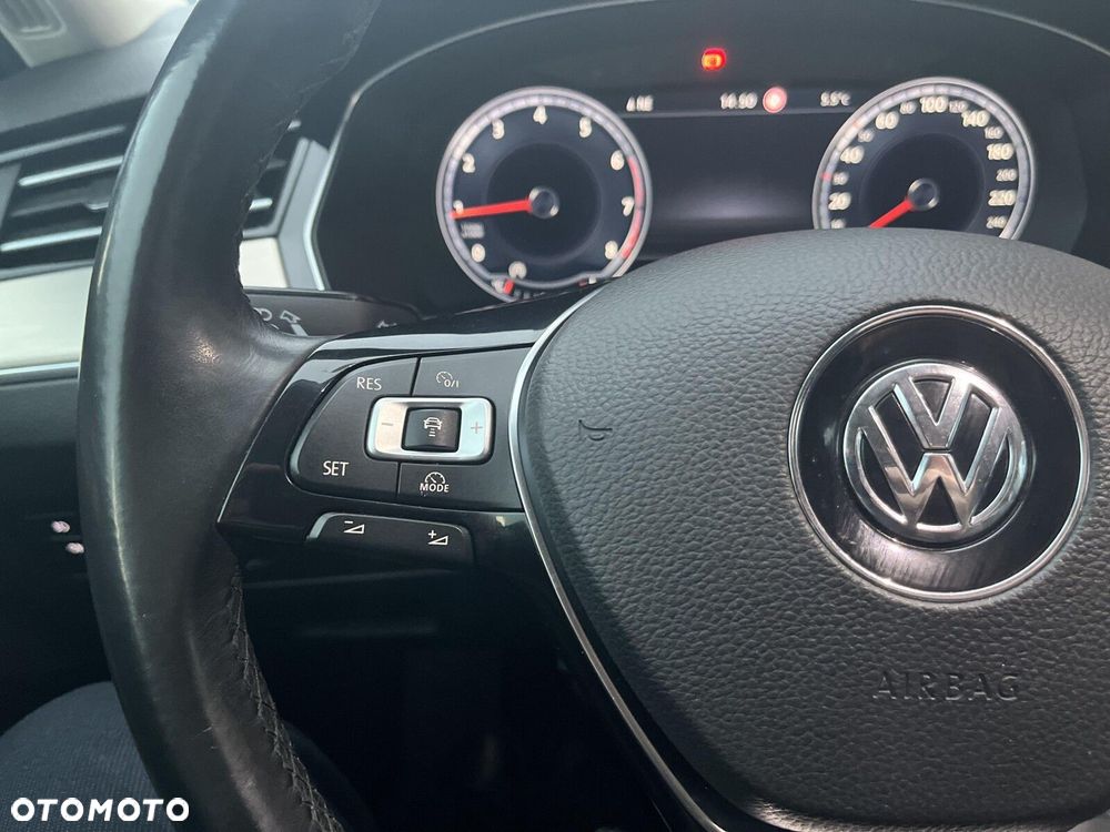 Volkswagen Passat 1.8 TSI BMT Highline - 15