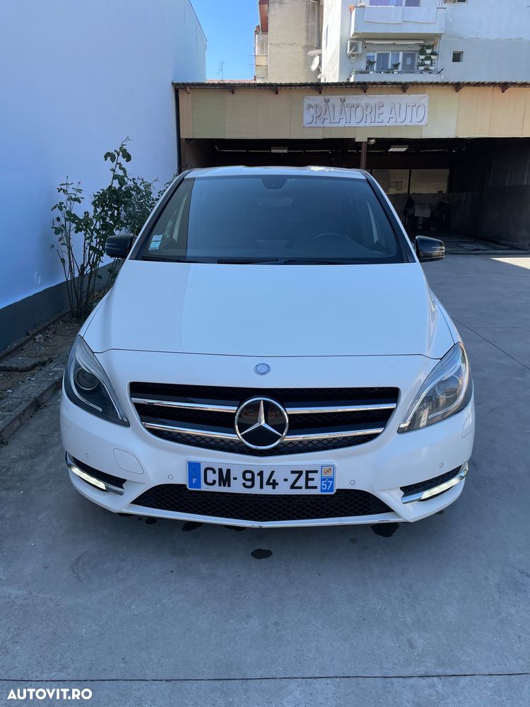Mercedes-Benz EQB - 3
