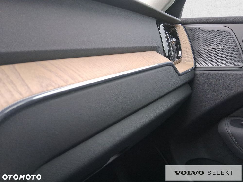 Volvo XC 60 - 30