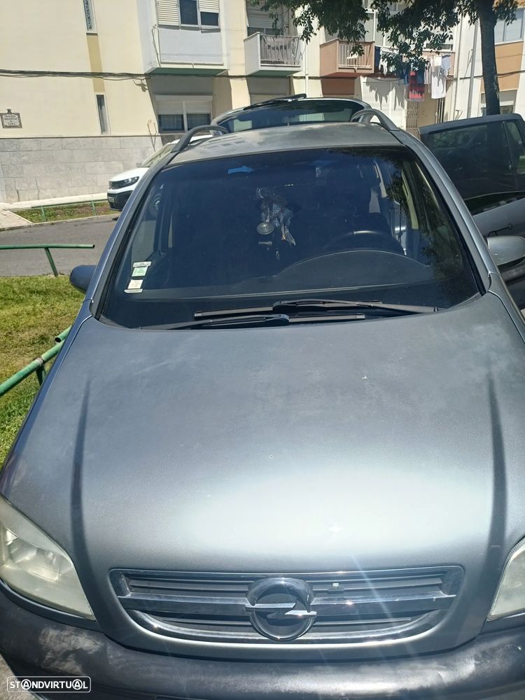 Opel Zafira - 12