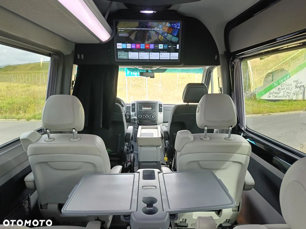 Mercedes-Benz Sprinter - 15