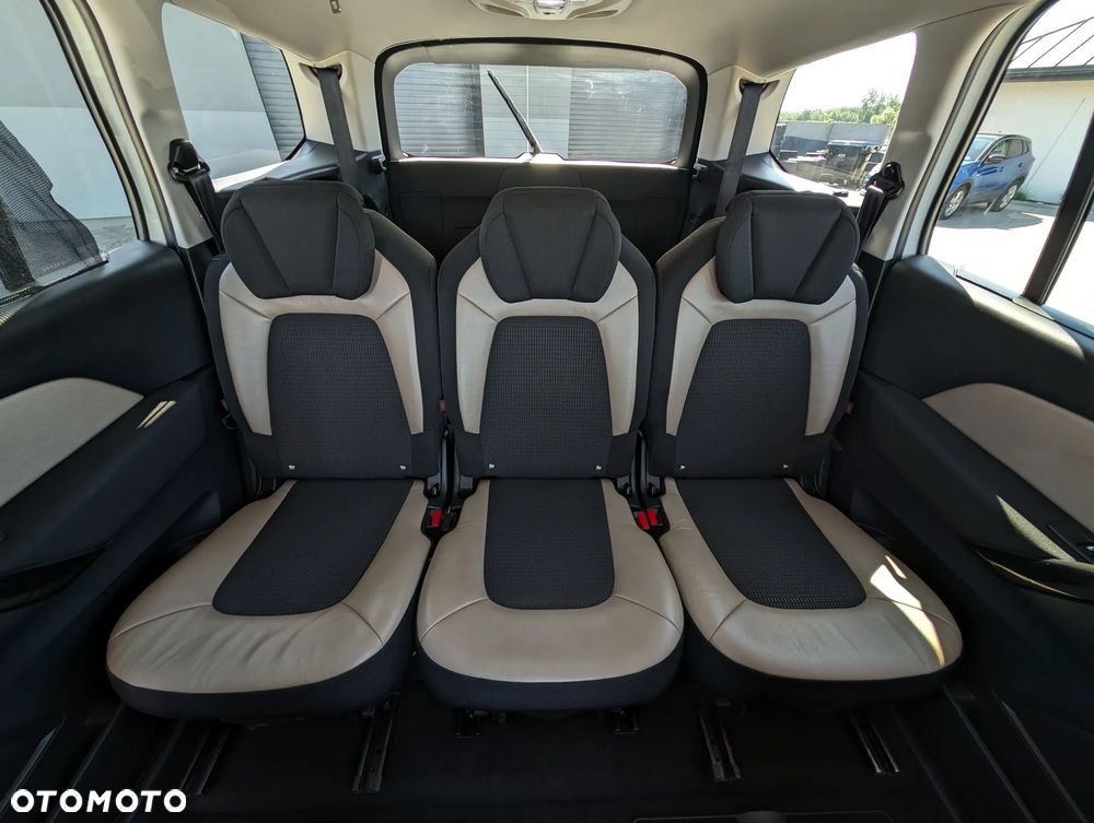Citroën C4 Grand Picasso 2.0 HDi FAP (7-Sitzer) Exclusive - 38