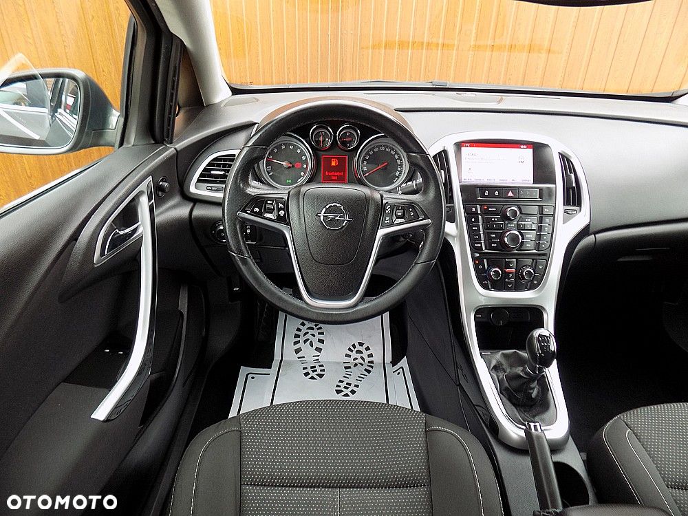 Opel Astra 1.4 Turbo Selection - 14