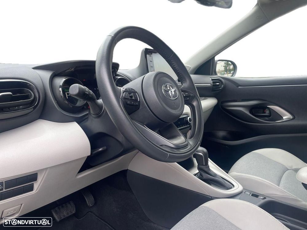 Toyota Yaris - 12