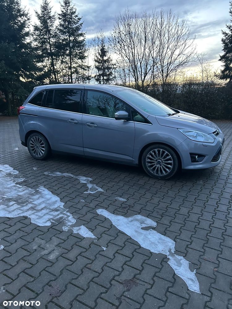 Ford Grand C-MAX - 12