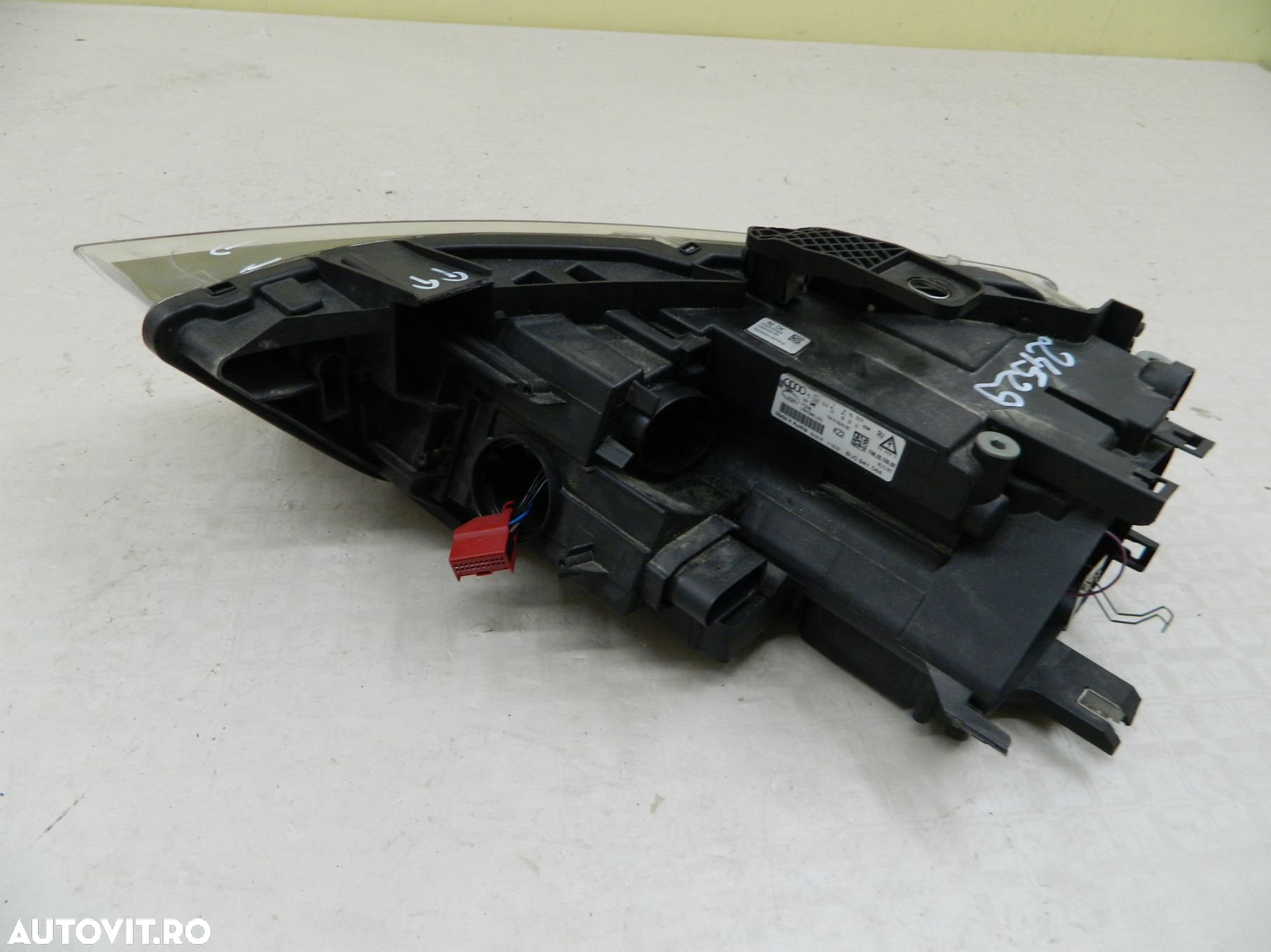 Far dreapta Audi Q3 Xenon,  2011, 2012, 2013, 2014, 2015, cod origine 8U0941044. - 9