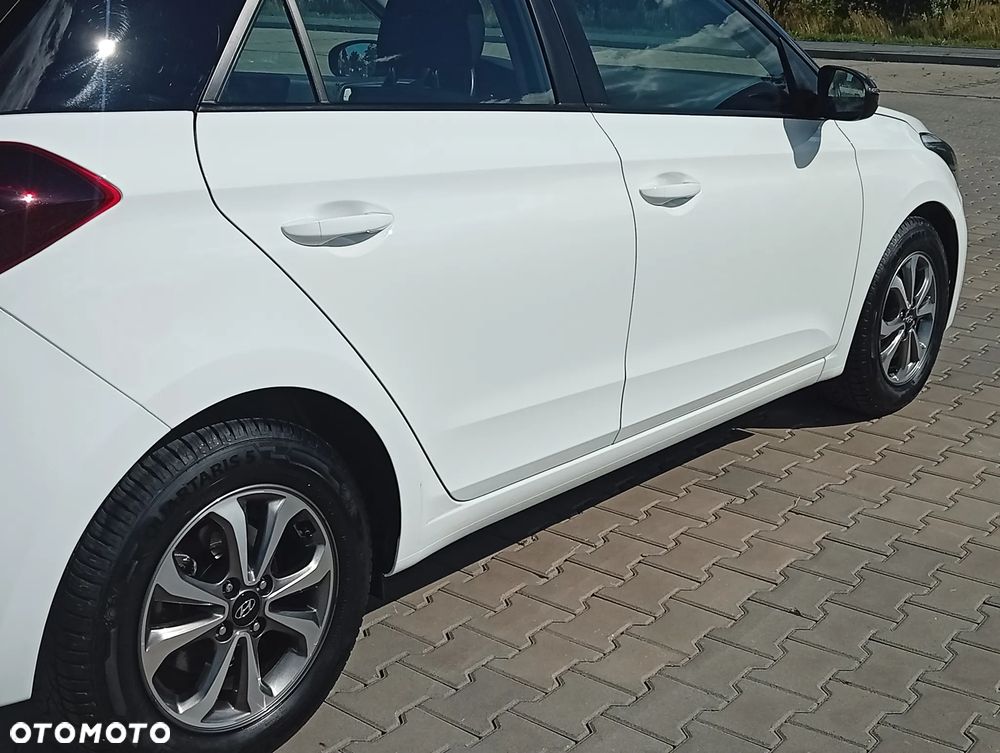 Hyundai i20 1.2 Passion - 15