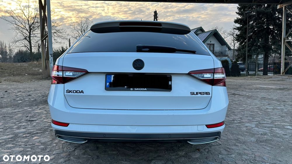 Skoda Superb 2.0 TSI Sportline DSG - 8