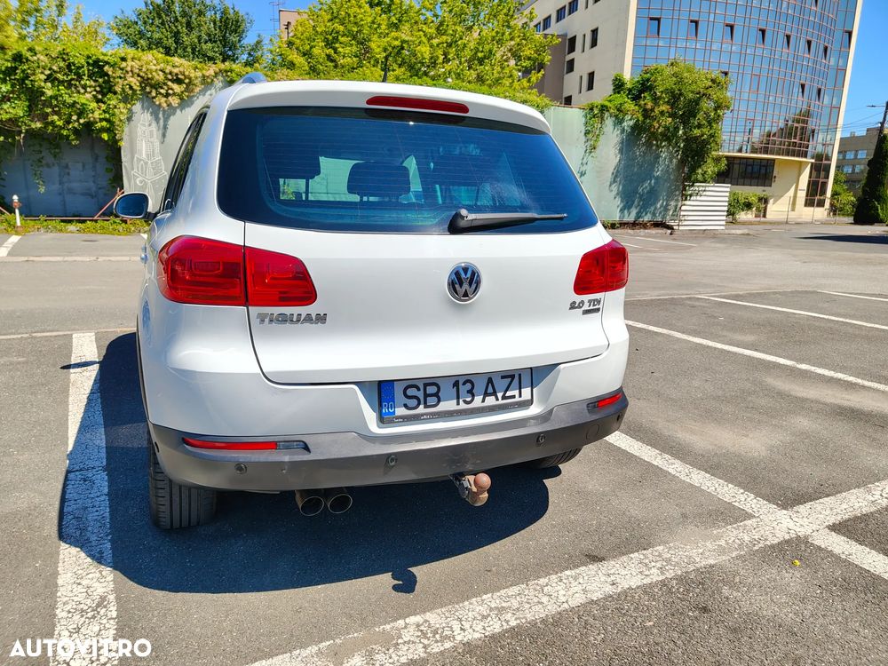 Volkswagen Tiguan 2.0 TDI 4Motion DSG Sport & Style - 6
