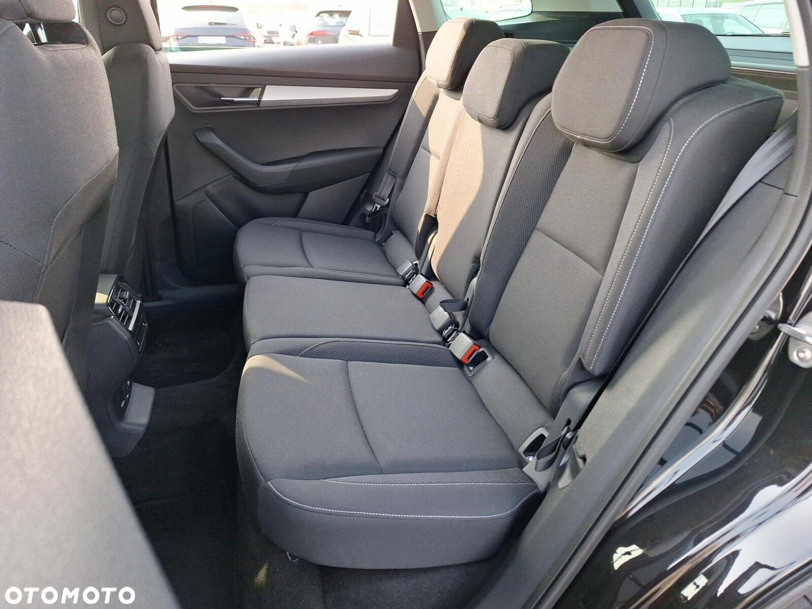 Skoda Karoq 1.5 TSI ACT Selection DSG - 11