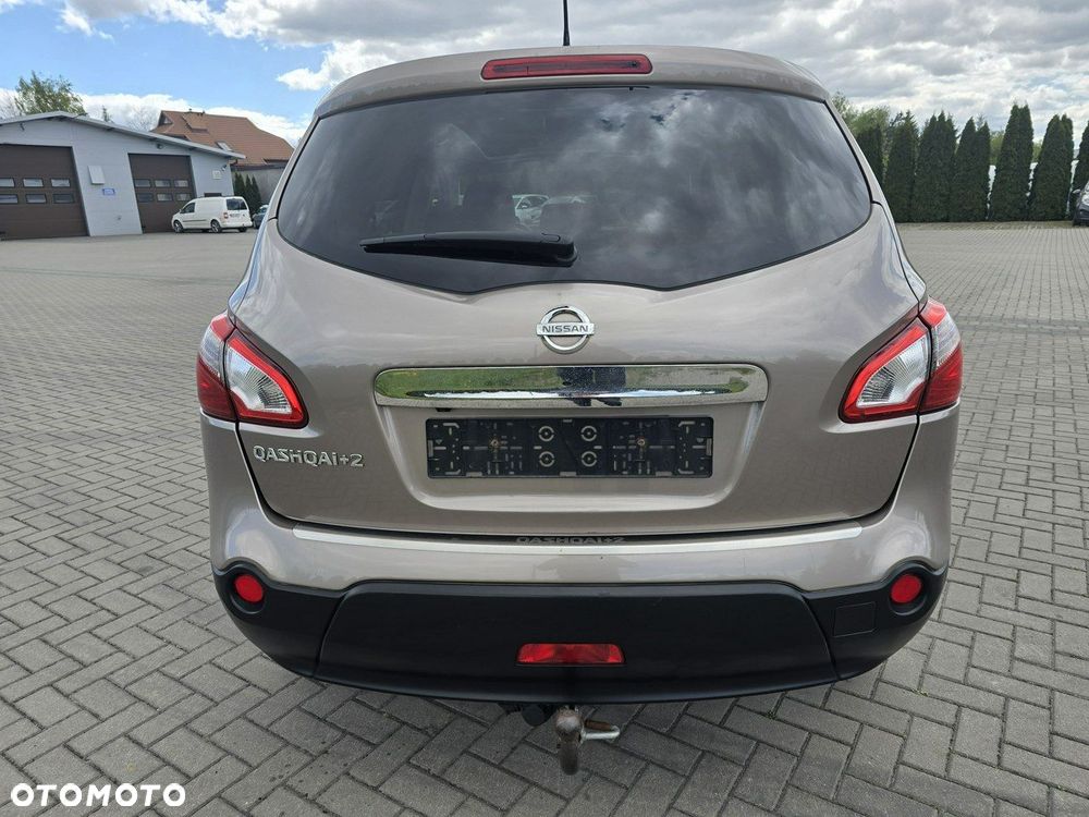 Nissan Qashqai+2 - 10