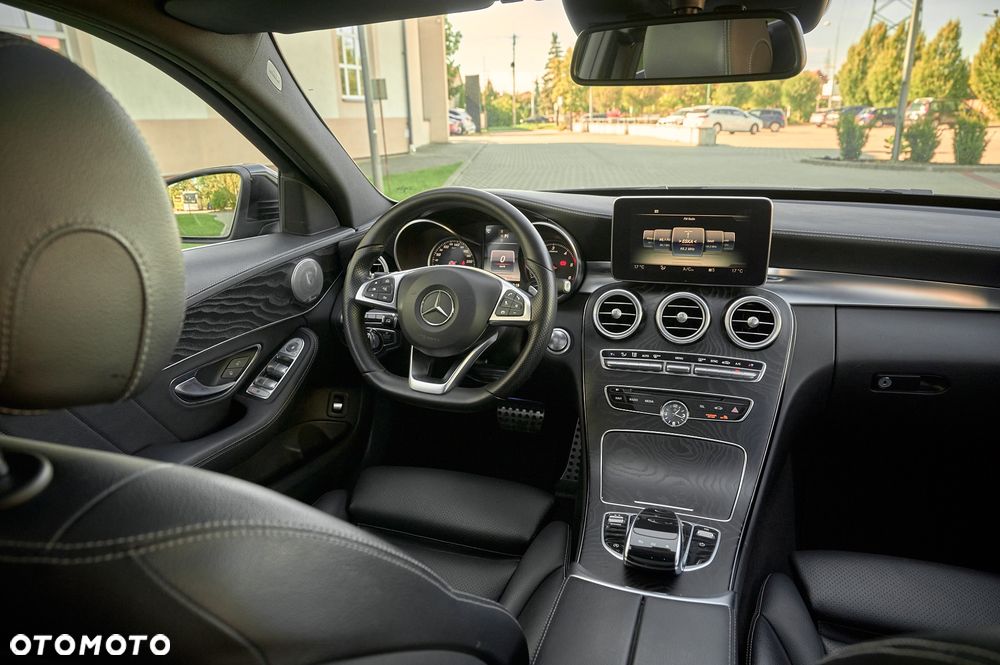 Mercedes-Benz Klasa C 220 d 9G-TRONIC - 28