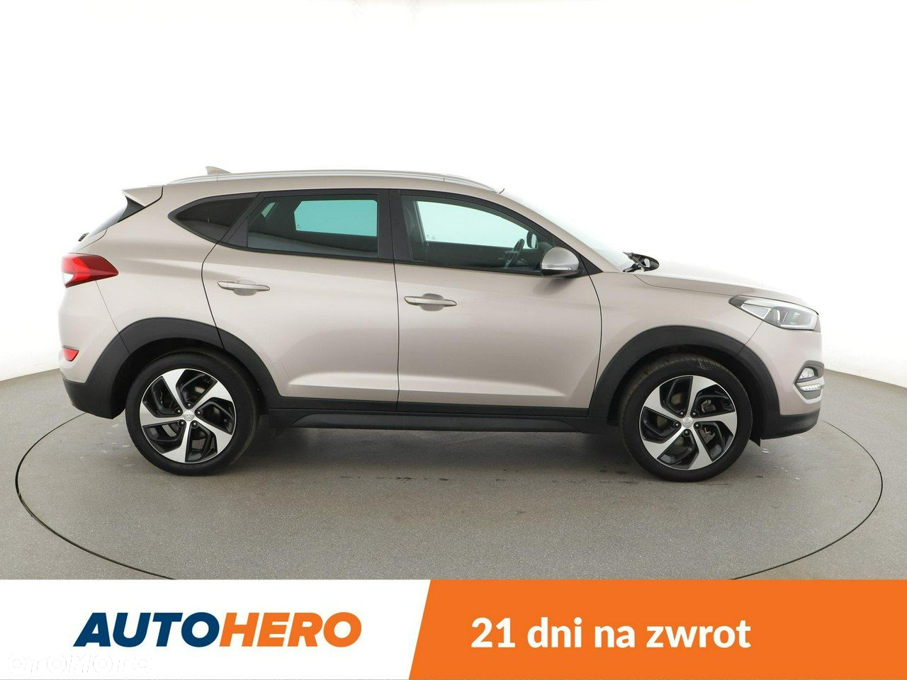 Hyundai Tucson 1.6 GDi 2WD DCT Trend - 9