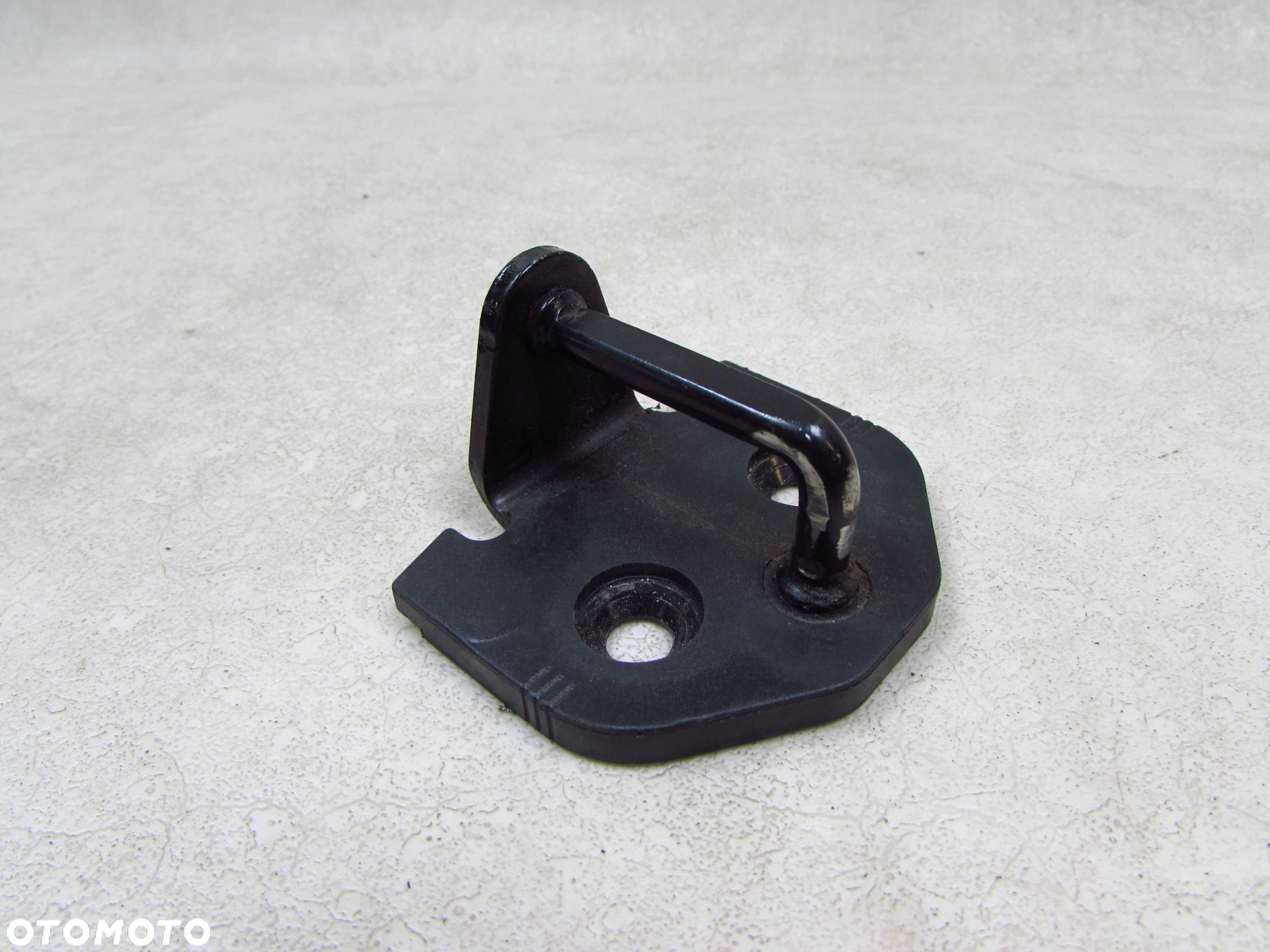 VOLVO C70 II 06-13 RYGIEL ZAMEK DRZWI 30699650 - 2