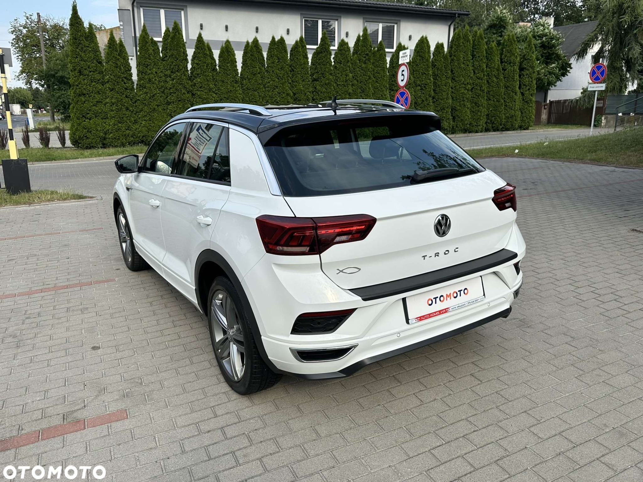Volkswagen T-Roc - 8