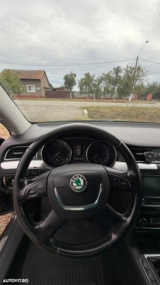 Skoda Superb - 16