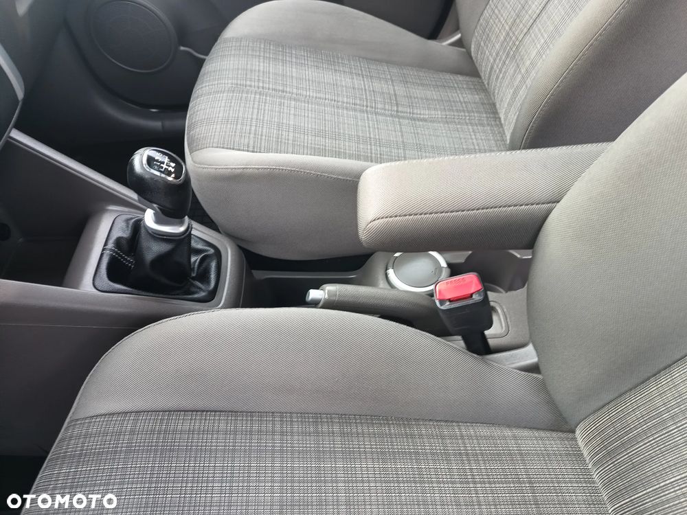 Kia Venga 1.4 M - 12