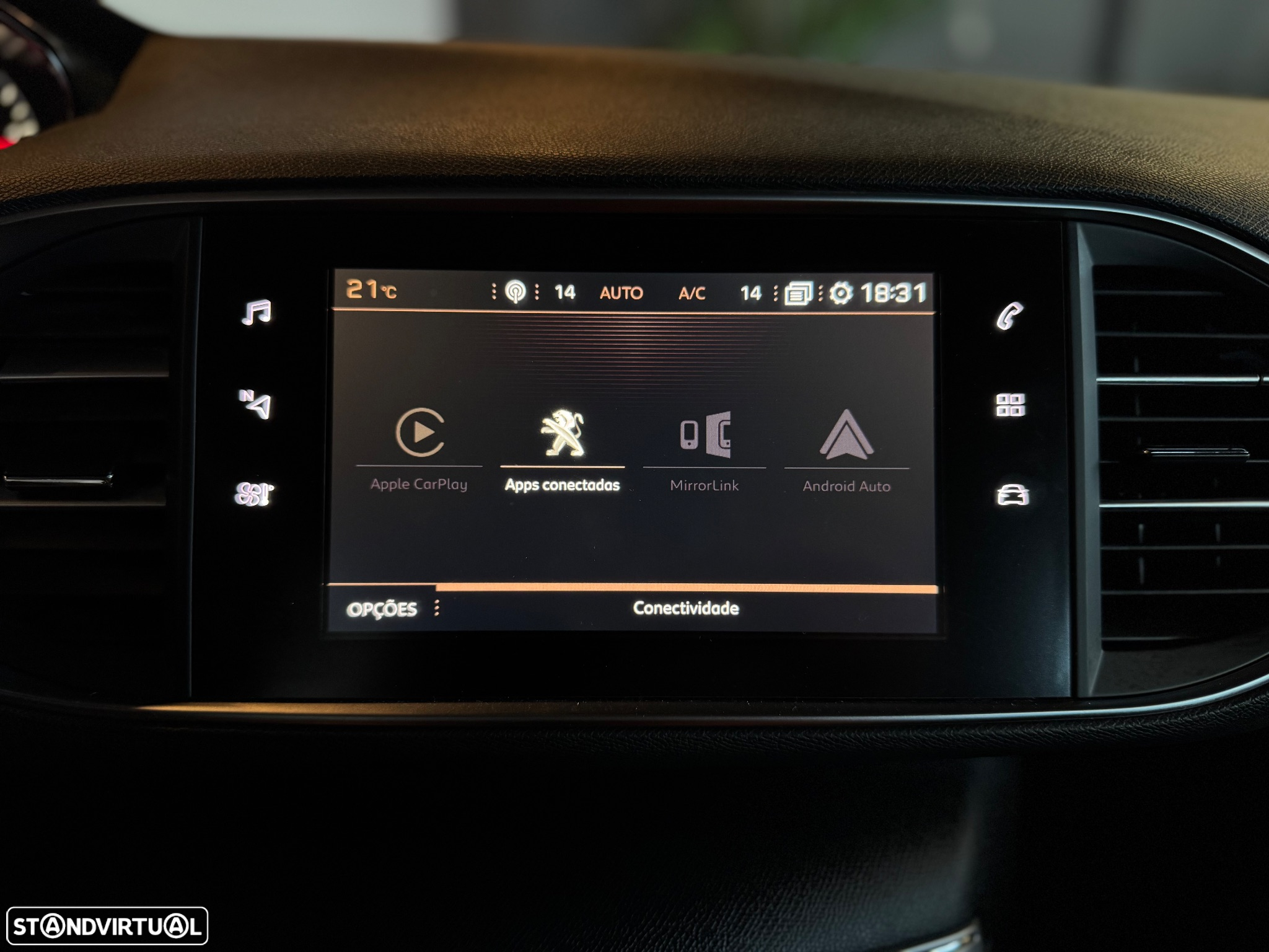 Peugeot 308 BlueHDi 130 EAT8 Style - 22