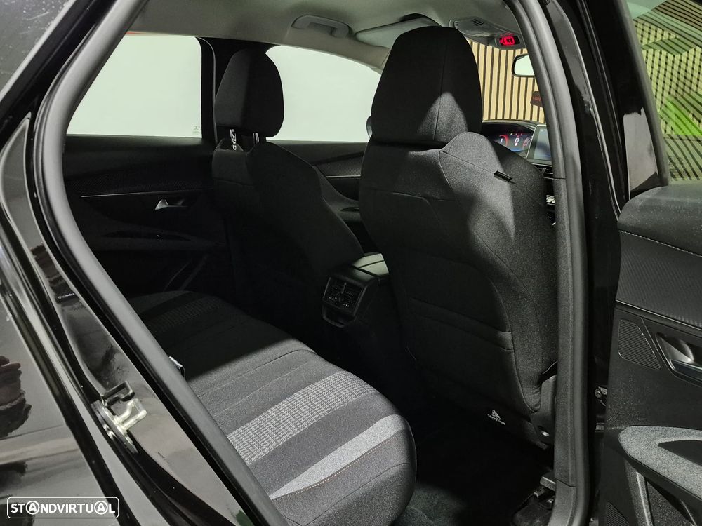 Peugeot 3008 1.5 BlueHDi Active - 32