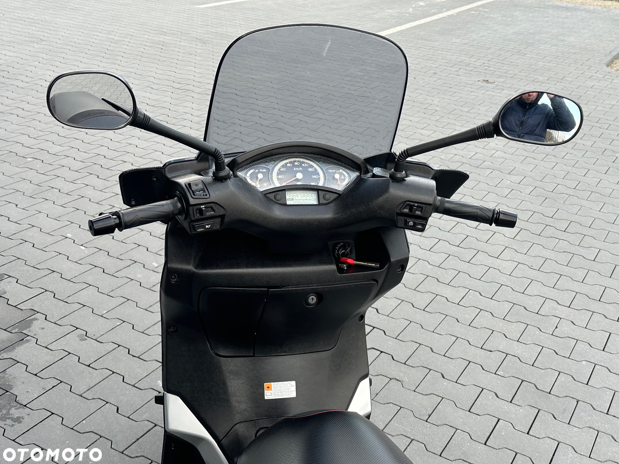 Yamaha X-max - 19