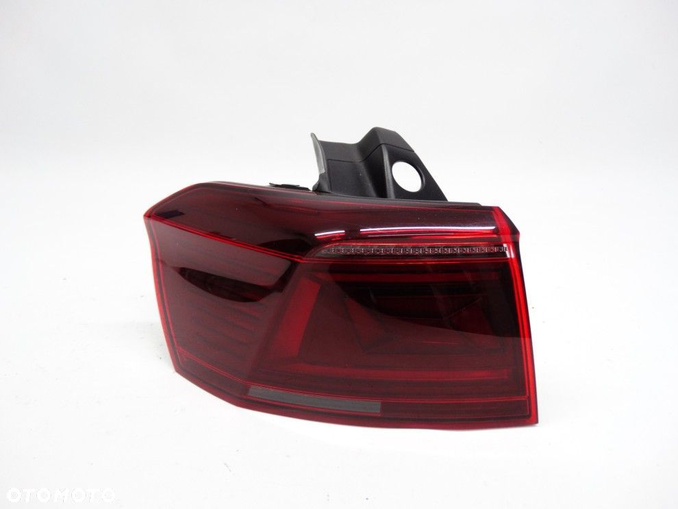 VW Passat B8 Kombi Lift R-Line 19-23 lampa TYLNA LEWA LED ORG. 3G9945207M - 2