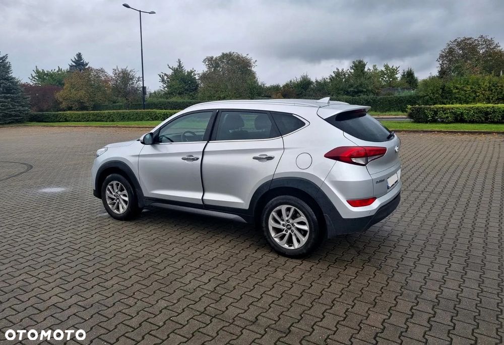Hyundai Tucson 1.6 GDI BlueDrive Style 2WD - 4