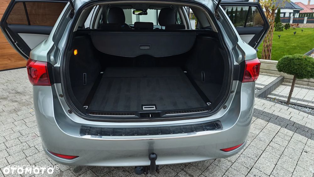 Toyota Avensis Touring Sports 1.8 Multidrive S Edition-S - 16