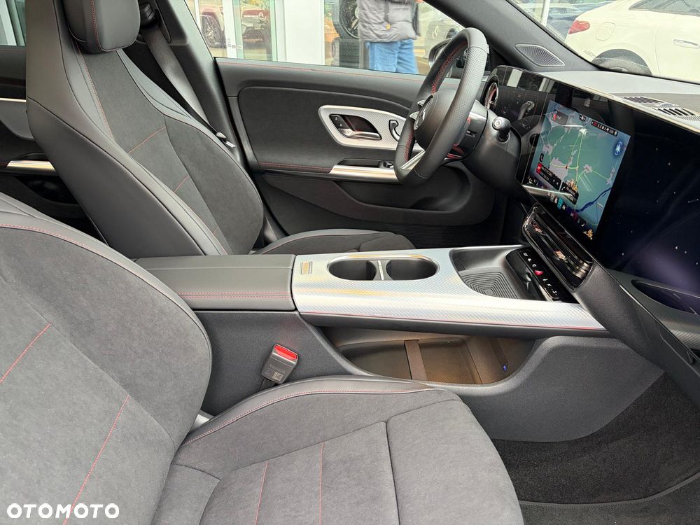 Mercedes-Benz CLA 200 mHEV 8G-DCT - 19