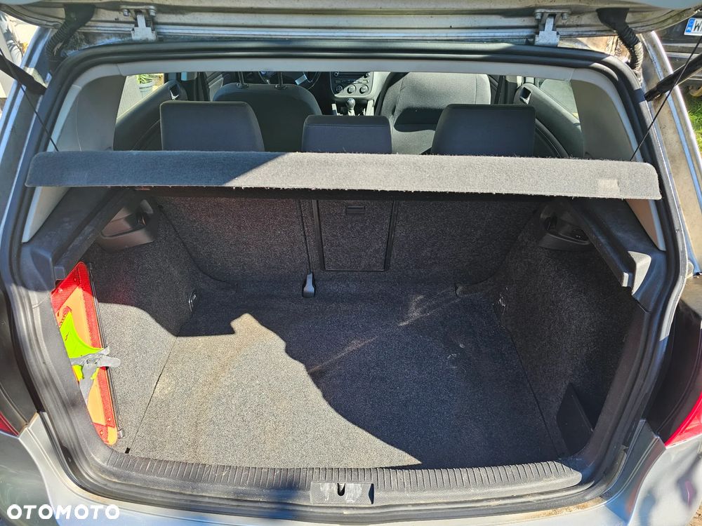 Volkswagen Golf 1.6 FSI Comfortline - 10