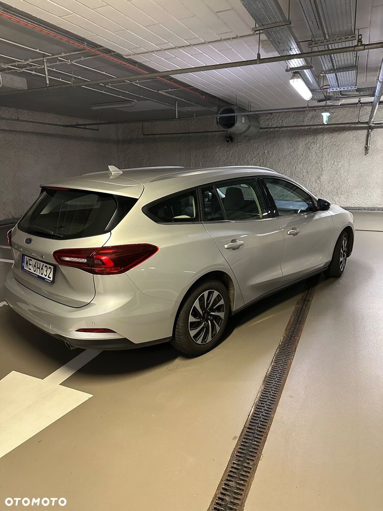 Ford Focus 1.0 EcoBoost Titanium - 6