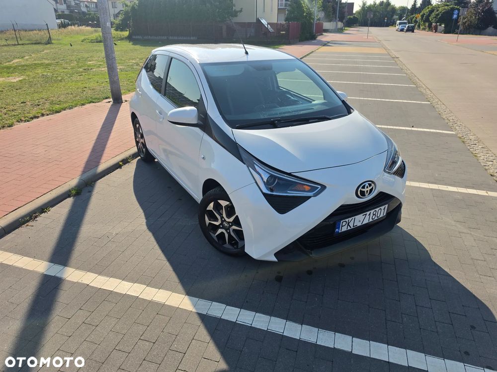 Toyota Aygo x-play - 10