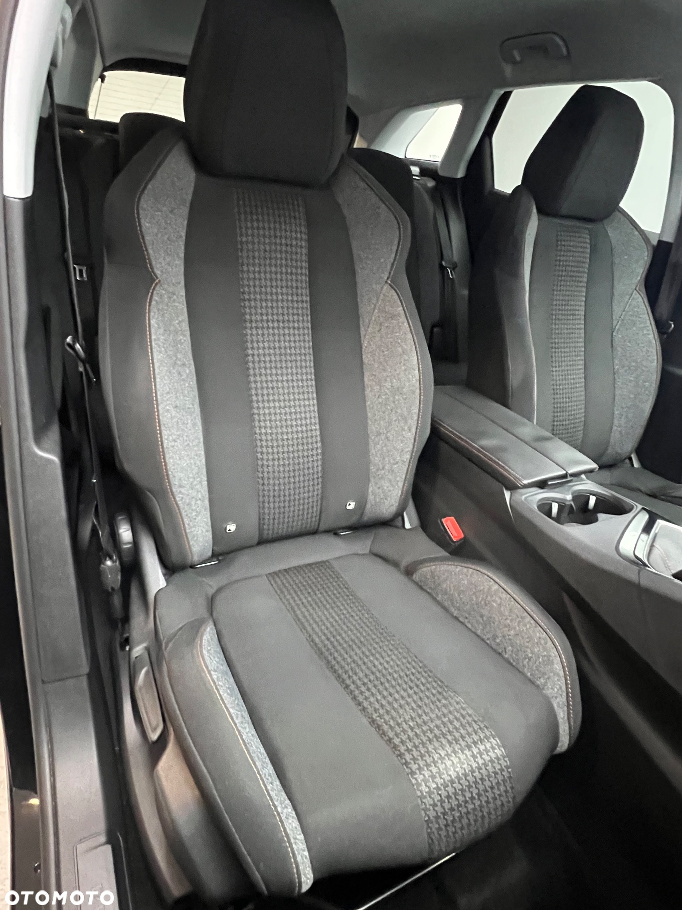 Peugeot 3008 PureTech 130 Stop & Start GPF Allure - 39