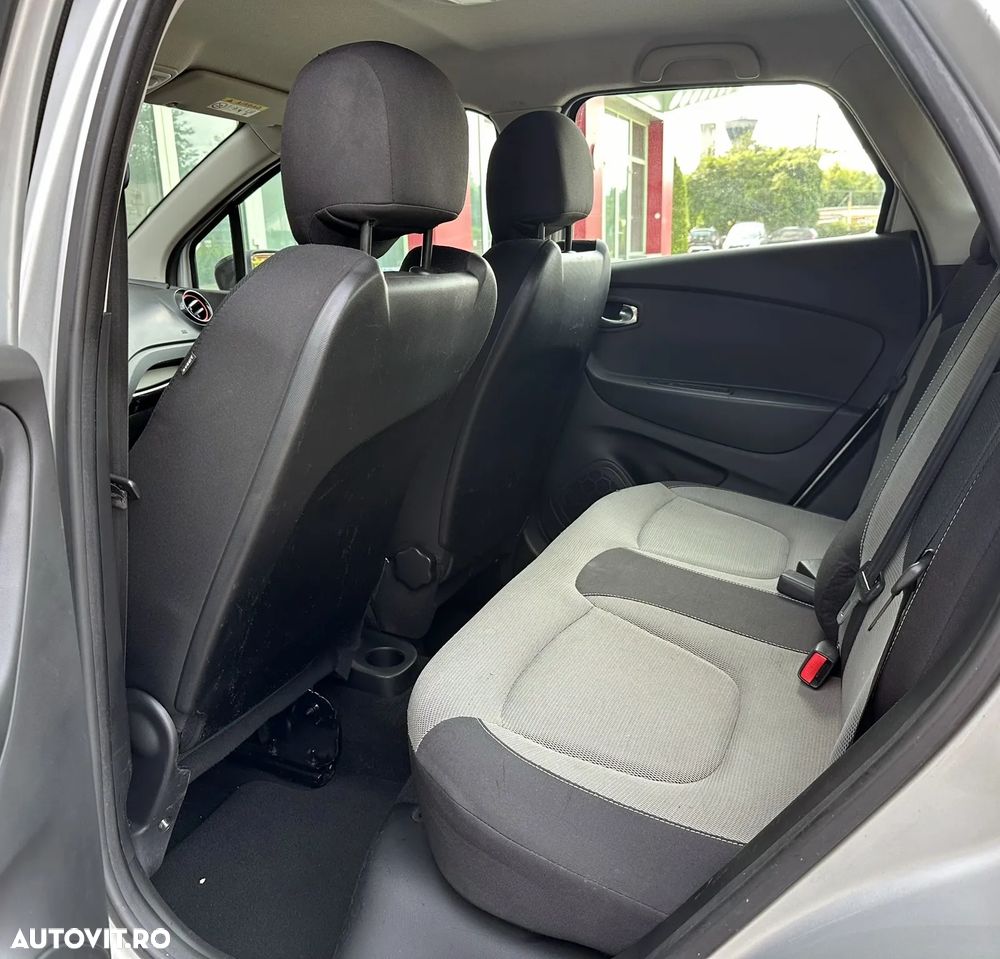 Renault Captur - 32