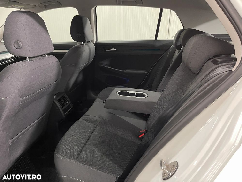 Volkswagen Golf 1.5 TSI ACT Life - 13