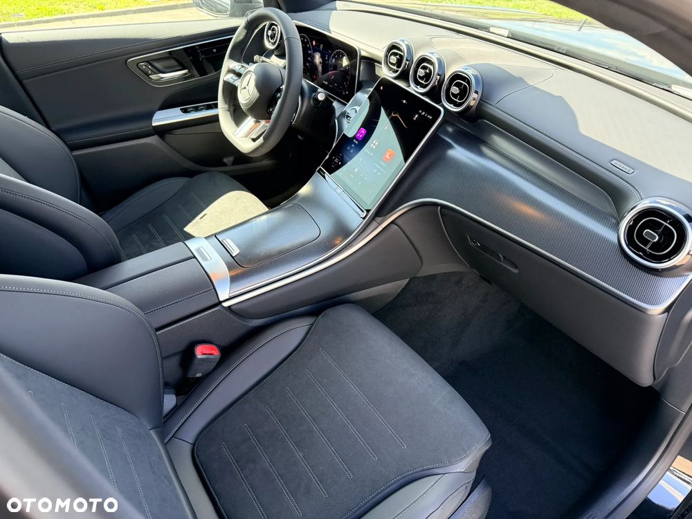 Mercedes-Benz GLC - 24