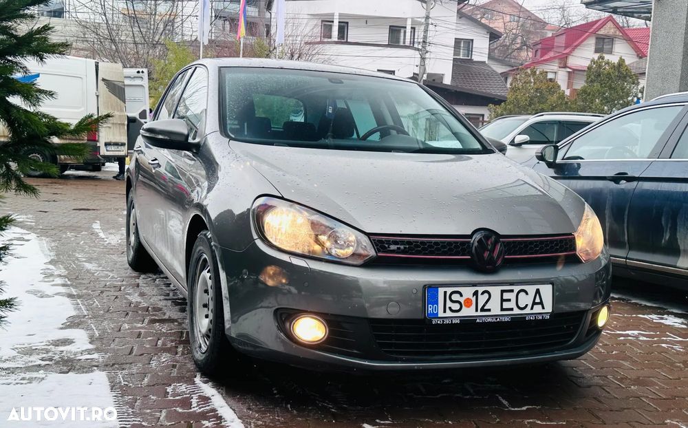 Volkswagen Golf 1.6 TDI DPF DSG Exclusive - 1