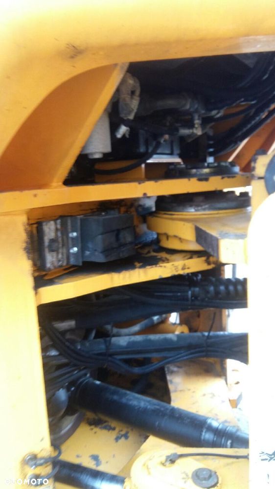 Hyundai HL77077A - 6