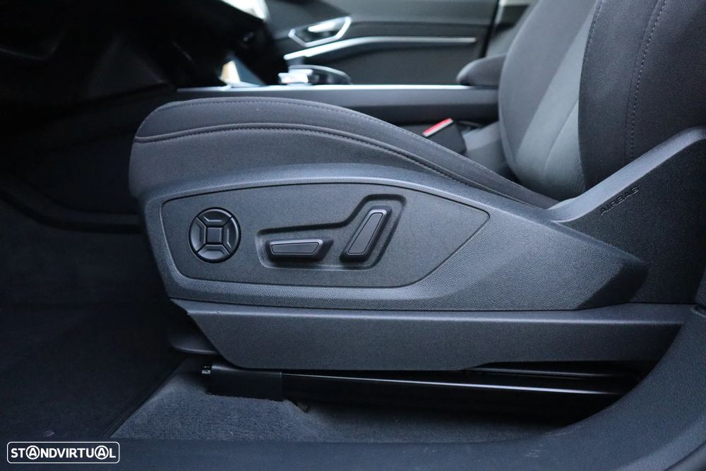 Audi e-tron 55 quattro - 23