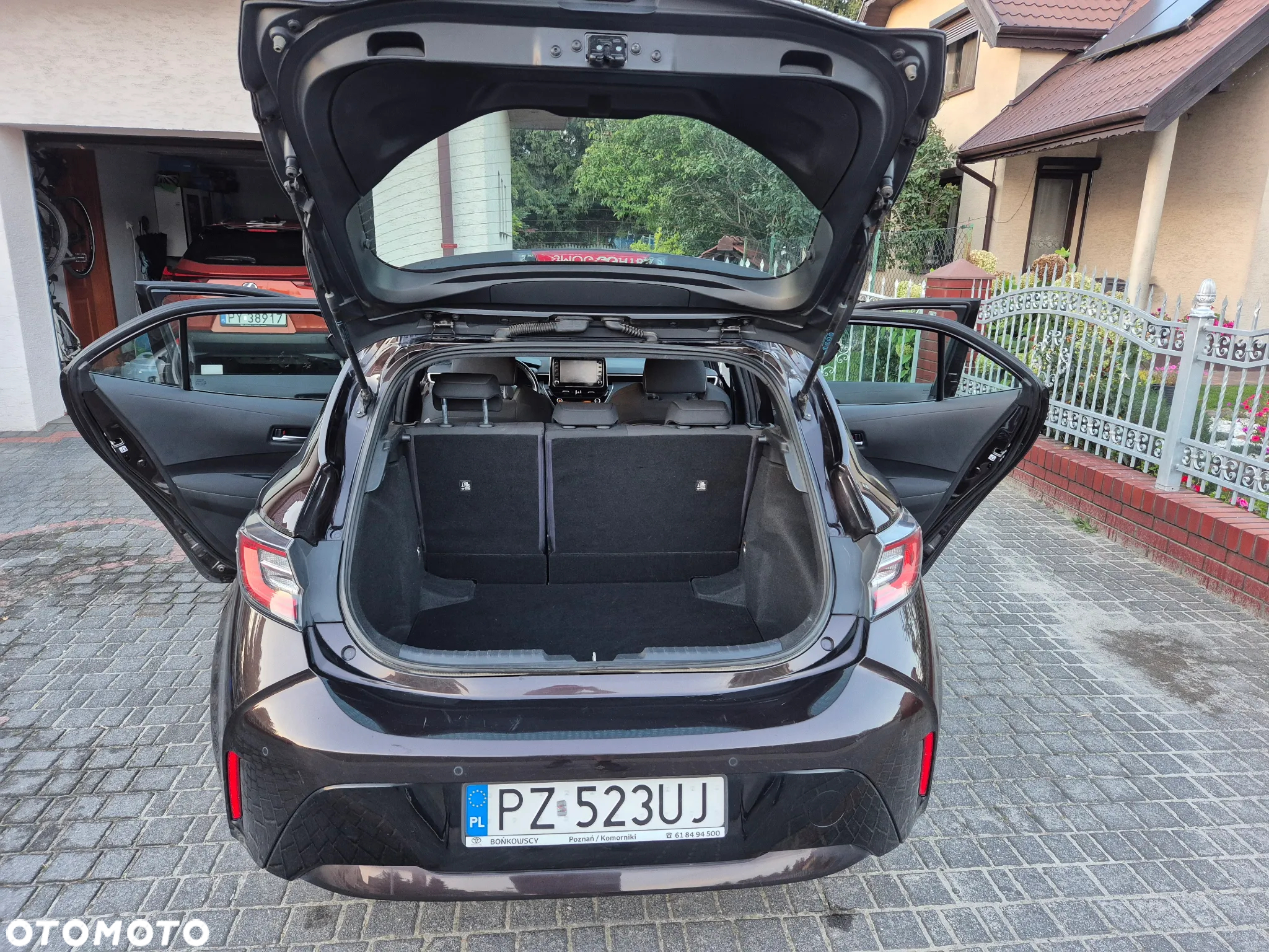 Toyota Corolla 1.8 Hybrid Comfort - 16