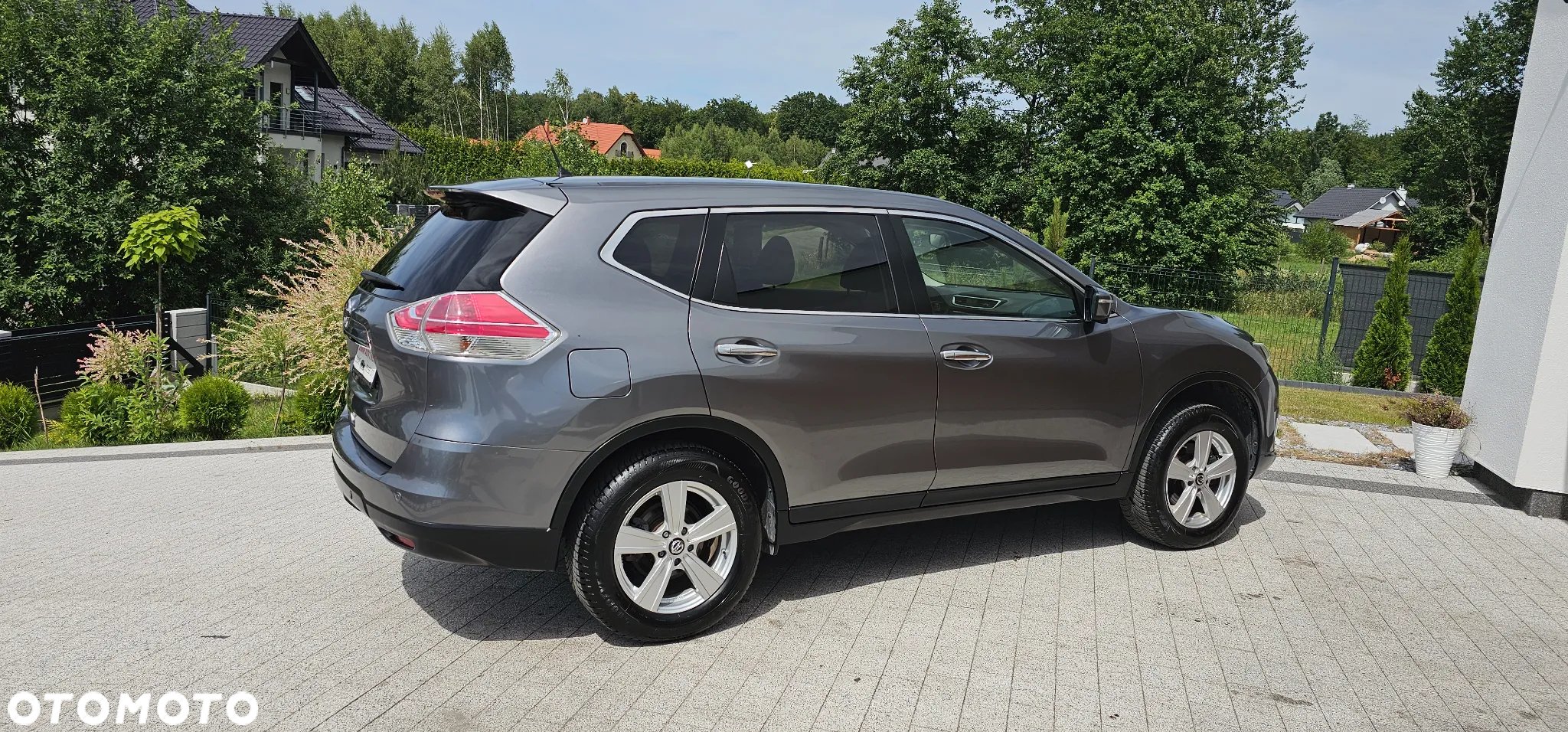 Nissan X-Trail 1.6 DCi N-Connecta 4WD 7os - 25